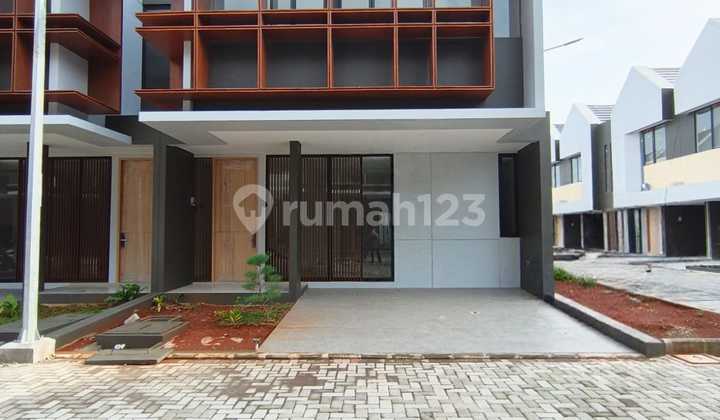 For Rent Brand New 2-Story House 3+1 BR in Parkspring Gading, Kelapa Gading, North Jakarta For Rent Brand New 2-Story House 3+1 BR in Parkspring Gading, Kelapa Gading, North Jakarta