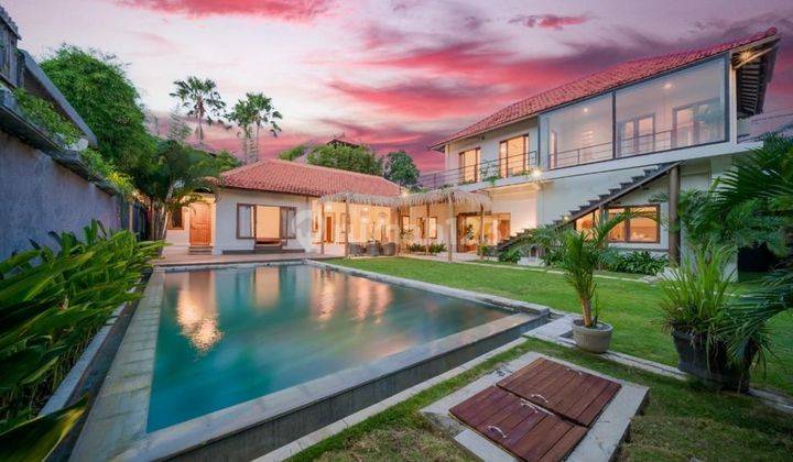 Dijual luxury villa di Jalan raya canggu kuta utara 1