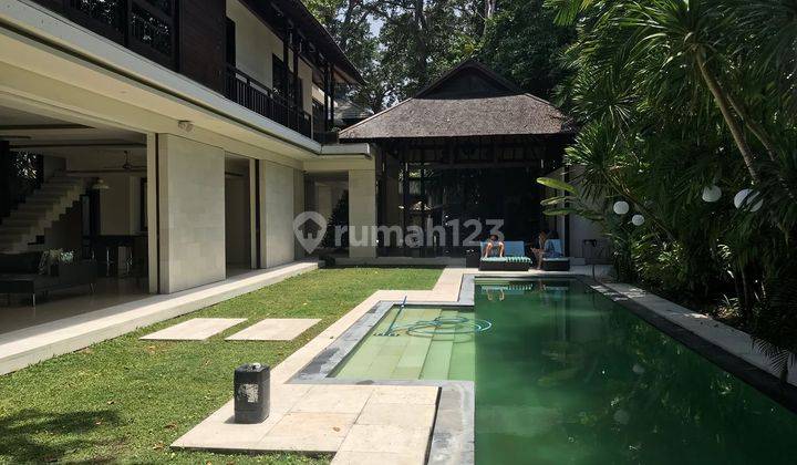 Dijual villa dekat dengan potatto head seminyak 1