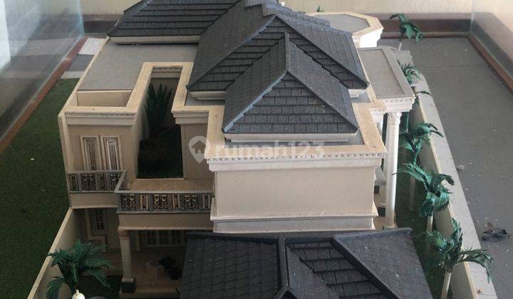 Dijual rumah MEWAH 2 lantai lokasi kuta dekat dengan central parkir posisi Hook 2