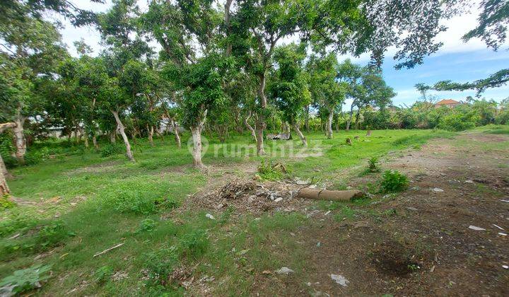 Dikontrakan sebidang tanah kosong lingkungan villa lokasi sanur kaja harus di ambil global 6