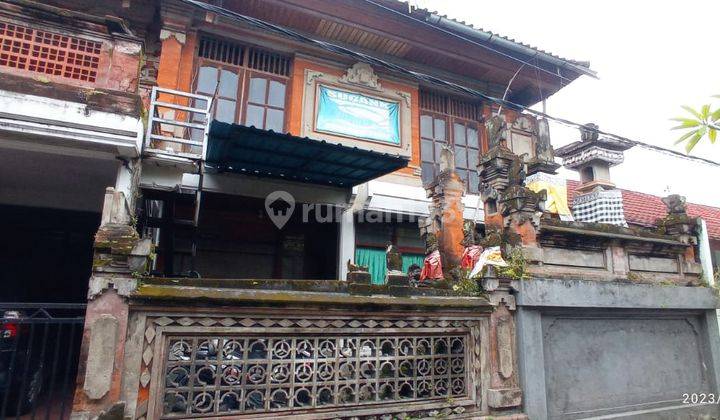 Dijual/Disewakan rumah style bali 2 lantai lokasi panjer jalan watu renggong dekat kampus UNUD dan sekolah SMA 2 akses jalan satu mobil 1