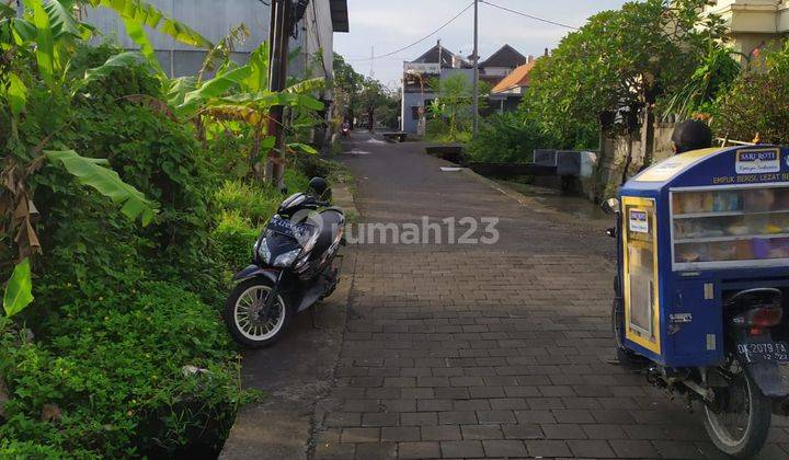 Dikontrakan/disewakan sebidang tanah sawah cocok untuk perumahan lokasi denpasar timur Zona Kuning akses jalan paving 5 meter 2