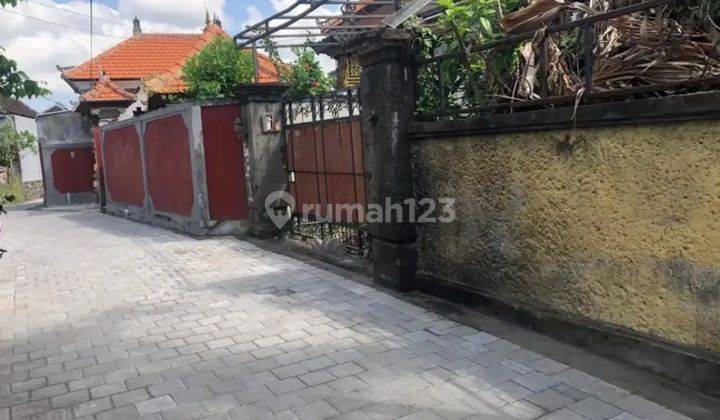 Dijual tanah bonus bangunan rumah 1 lantai lokasi ahmad yani utara denpasar utara 1