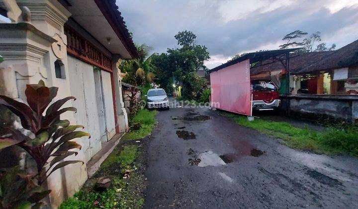 Dijual Kos Kosan 1 lantai lokasi dekat lapangan debes dan SMA 2 Tabanan akses jalan 6 meter aspal Hanya dihitung tanahnya saja