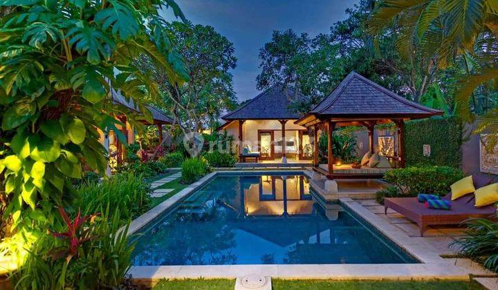 Dijual villa dekat pantai batu bolong canggu 1