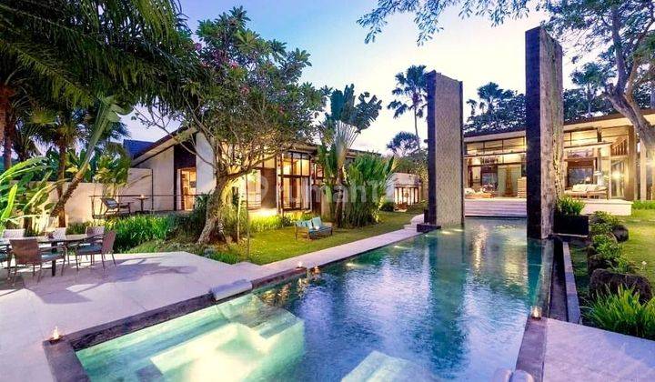 For sale luxury villa at nelayan beach canggu 1