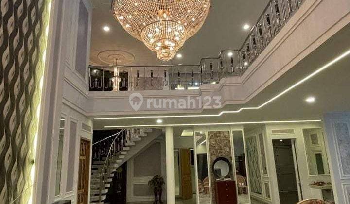 Dijual rumah mewah dan megah gatsu tengah 1