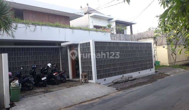 Dijual Villa Baru Gress Lokasi Seminyak, Badung Bali 2