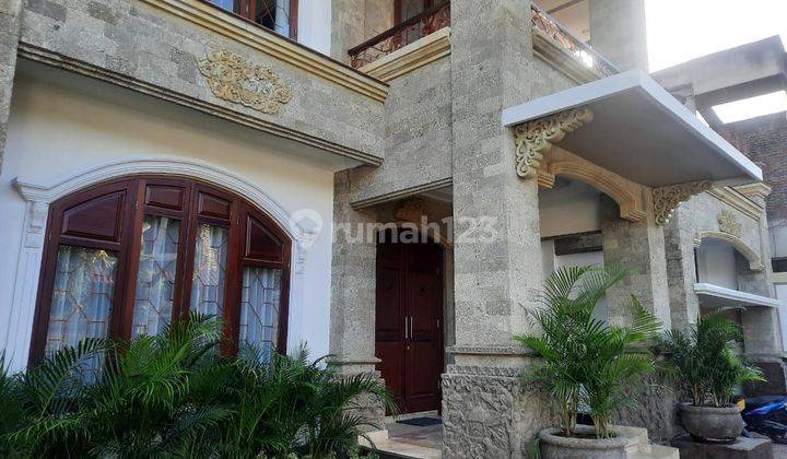 LUXURY 2 FLOOR house for sale in Renon 
Denpasar Near Renon Square  2