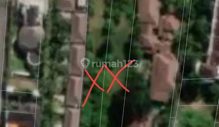 Land for sale on Jalan Cendrawasih Petitenget 2