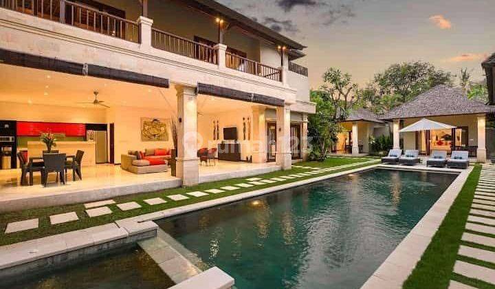 For Sale Luxury Villa di Central Seminyak Kuta Badung Bali 1