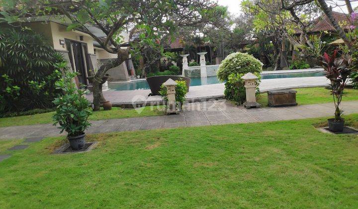 Dijual Tanah bonus bangunan masih kokoh Bonus villa stil moderen perpaduan stil bali Lokasi Seminyak Dekat Ke Pantai 2