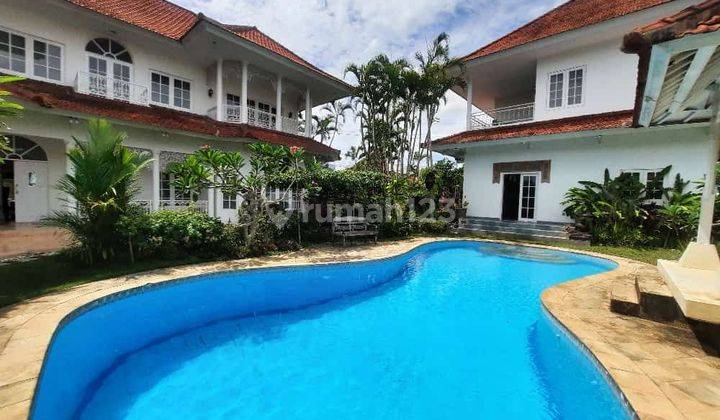 For Sale Vila lokasi Kesiman Kertelangu Denpasar
Timur 2