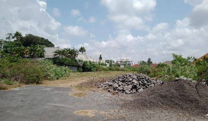 Dijual tanah premium di Jalan bidadari seminyak 2