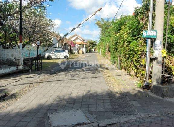 Small plot of land for sale near Seminyak Beach, just walking distance to the beach 1