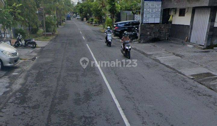 For sale bonus building land located on Main Street Gatot Subroto I, North Denpasar 1