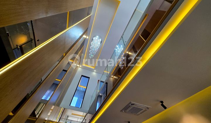 Brand New 4br Modern Houses For Sale – Renon, Denpasar, Balilocated On Jalan Tukad Badung, A Prime Residential Area In Renon, Denpasar. 2