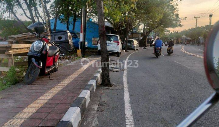 DIKONTRAKKAN sebidang tanah kosong Lokasi Jalan Utama Mahendradatta, dekat dengan hotel Nirmala.  1