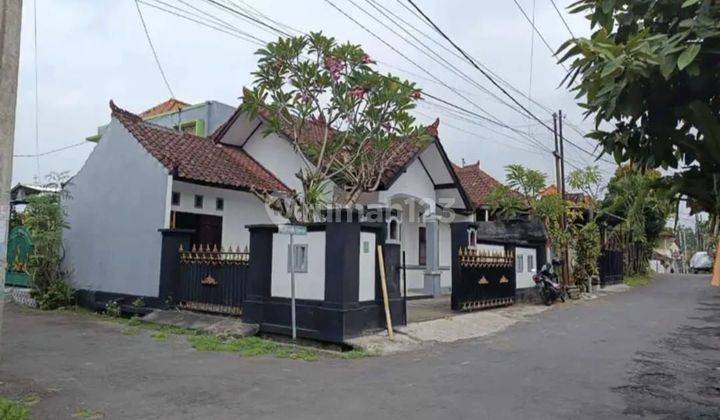 For Sale 1 Floor House in Patih Nambi Housing Complex, Ubung Kaja, North Denpasar 1