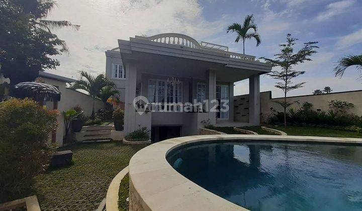 Luxury Vila For Sale Close To The Beach In Pererenan 1