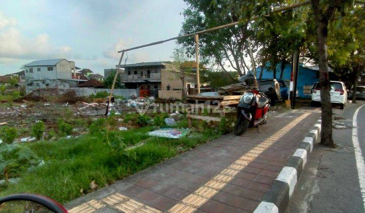 DIKONTRAKKAN sebidang tanah kosong Lokasi Jalan Utama Mahendradatta, dekat dengan hotel Nirmala.  2