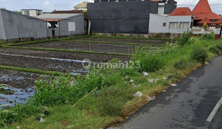 For Sale, Vacant Plot of Land Located on Main Road of East Fishing Park Pemogan 1