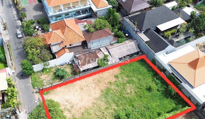 For sale vacant land
Location Jln Moh Yamin IV
Near Renon Denpasar 1