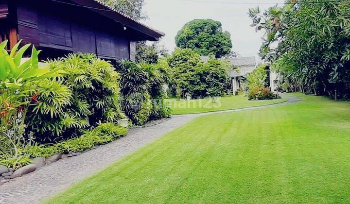 Land for sale with bonus villa in Seminyak Kuta Badung area 2