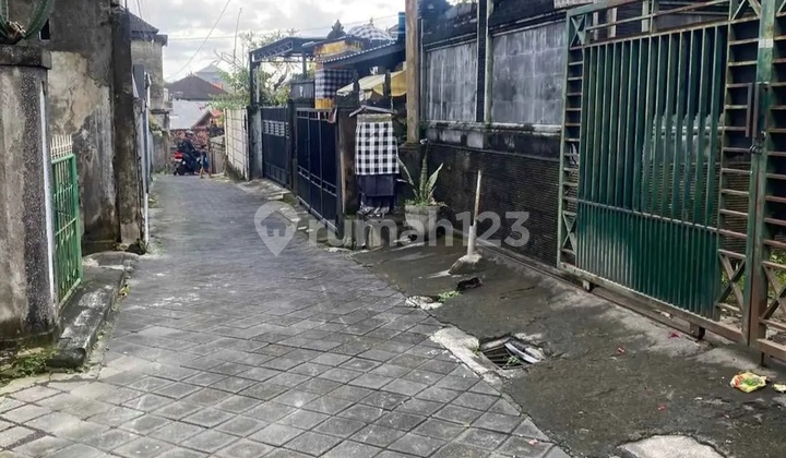 Dijual Rumah Lokasi Jalan Singasari Dekat Taman Kota Lumintang Denpasar Utara