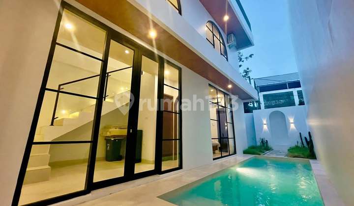 Dijual Villa Minimalis Modern Dekat Gwk One Gate System 1