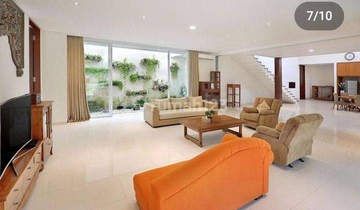 Dijual Villa Luxury Jalan Tegal Cupek Kerobokan 2