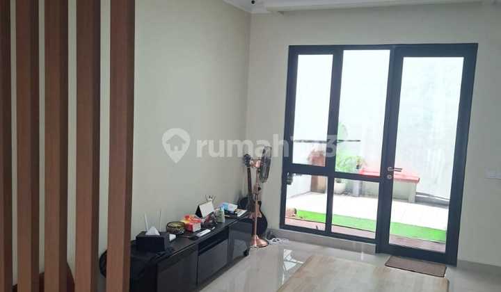 Rumah Mewah Di Jual Di Dalam Cluster Kota Wisata Cibubur  2