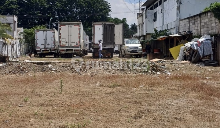 Land on the side of Narogong Highway, Red Zone Area, for sale and suitable for warehousing.