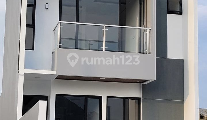 Rumah Baru 2 Lantai di Jual di Perumahan Grand Wisata Bekasi