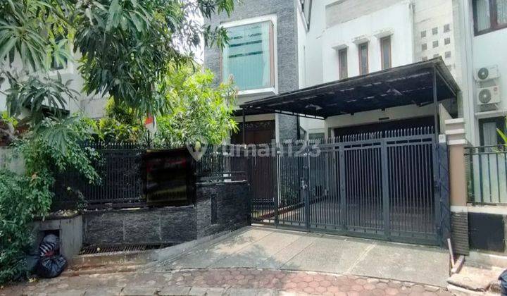 Rumah Mewah Murah Di Jual Di Dalam Cluster Di Raffles Hills Cibubur  1