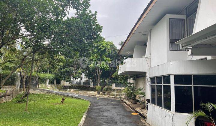 Dijual Rumah Tua Hitung Tanah Komplek Mentri Widya Chandra Scbd 1