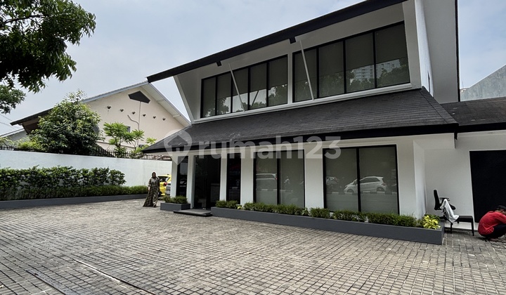 For Rent House in Pakubuwono Area Suitable for Business/Commerce 2