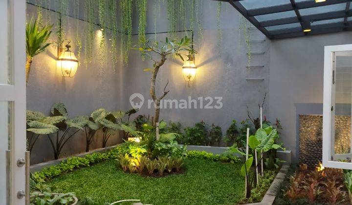 Disewakan Rumah 2 Lt di Pondok Indah 1