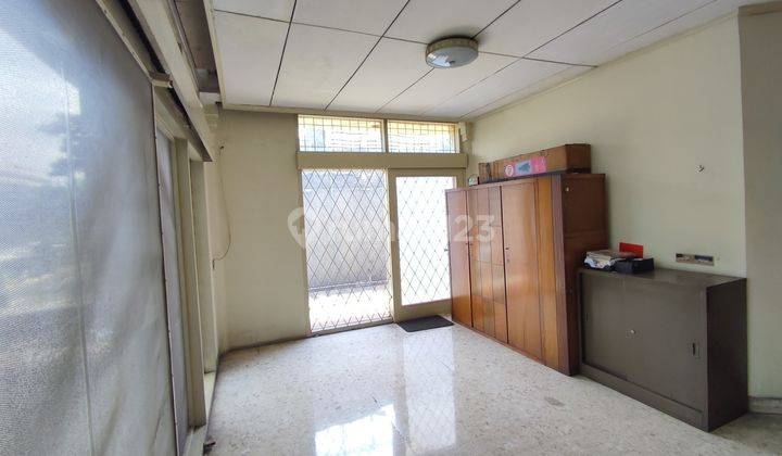 Dijual Rumah 2 Lantai di Jl. Lauser Kebayoran Baru 2