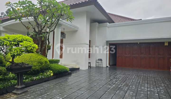 Dijual Rumah Mewah di Sentul City 1