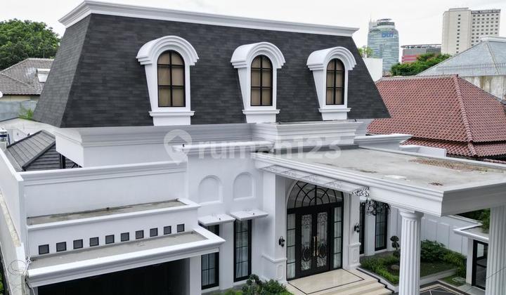 Dijual Rumah American Classic di Menteng Jakarta Pusat