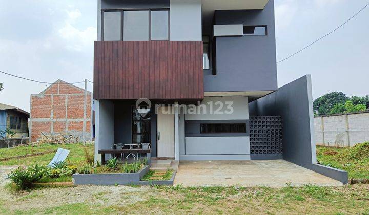Rumah murah 2 Lantai dekat UNPAM dan tol BSD 