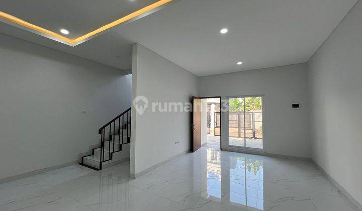 Dijual Rumah Brand New Hadap Timur Lokasi di Meruya Utara Jak Bar 1