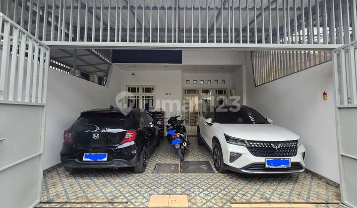 Ready-to-Occupy House in Taman Permata 2, Penjaringan, North Jakarta 1