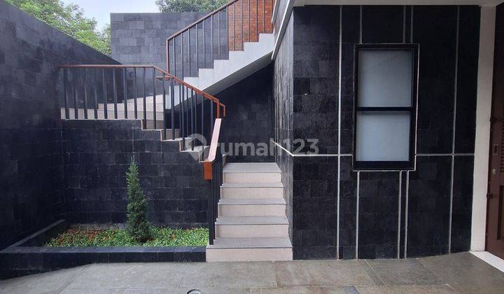 Rumah baru dicilandak Cipete modern minimalis bagus SHM 2