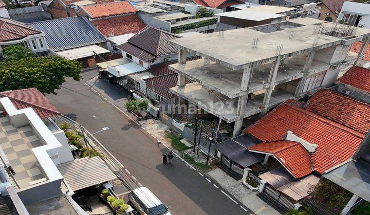 Dijual Rumah Di Lokasi Premium Dekat Senayan Gbk.. Strategis Tengah Kota  1