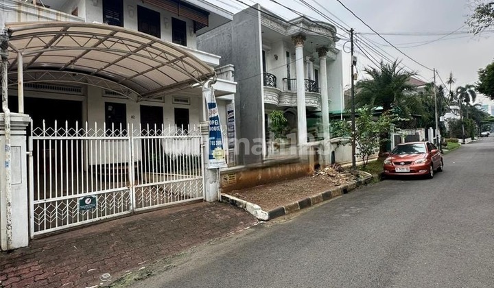 Rumah Pondok Indah, SHM Harga NJOP, Jalan Depan 2 Mobil. Jakarta Selatan Rumah Pondok Indah, SHM Harga NJOP, Jalan Depan 2 Mobil. Jakarta Selatan