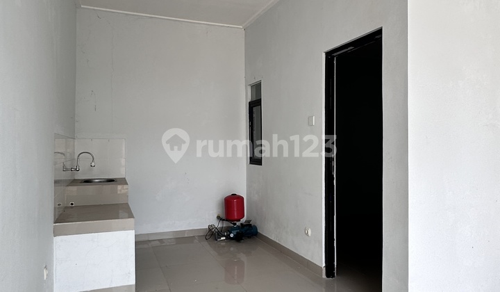 New house in Bekasi City, Bekasi, flood-free, ready to occupy. 2