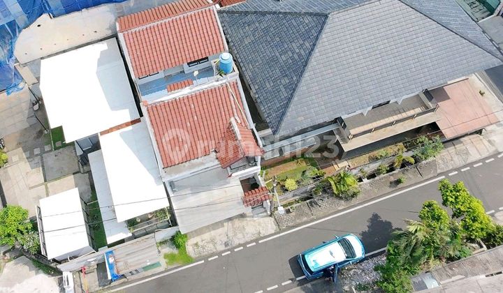 Habitable House, Wide Road Suitable for Living or Investment 1